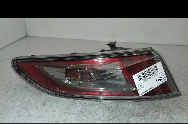 Feu arrière gauche Honda CIVIC VIII Hatchback (FN, FK) 2.2 ctdi (fk3) (2005) 5 portes occasion