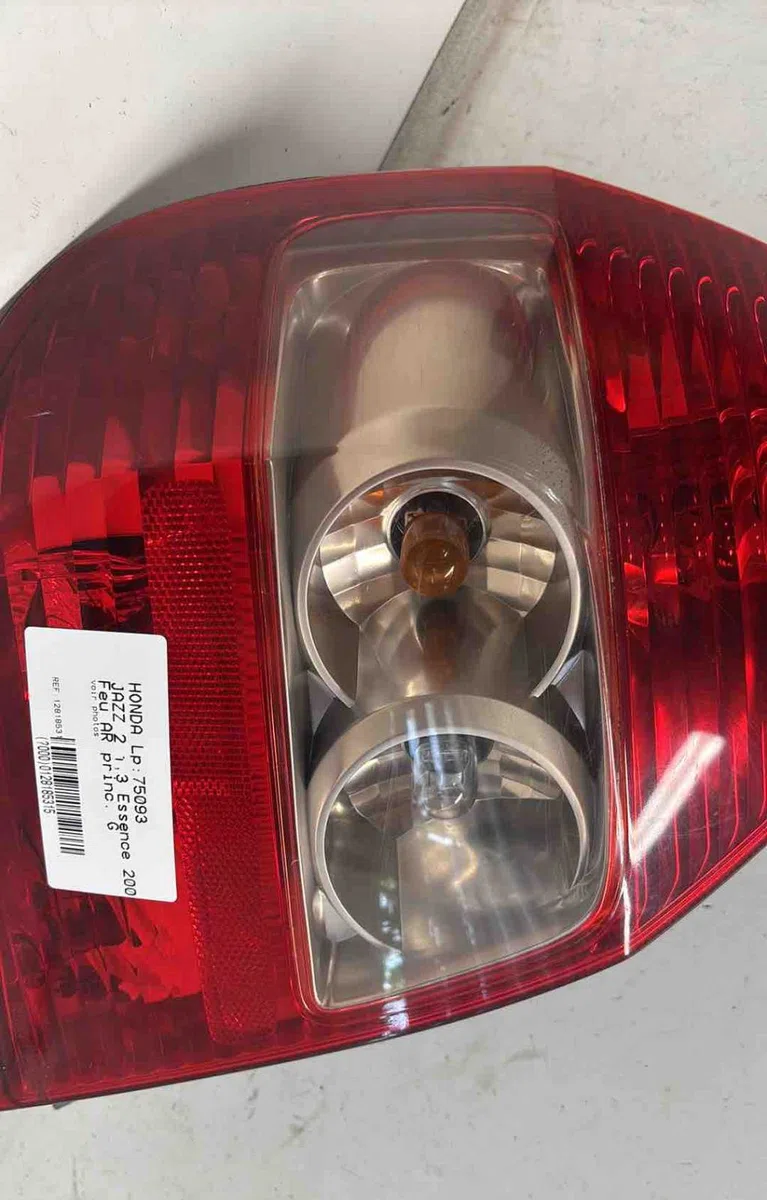 Feu arrière gauche Honda JAZZ II (GD_, GE3, GE2) 1.4 idsi (ge3, gd1) (2006-2008) occasion
