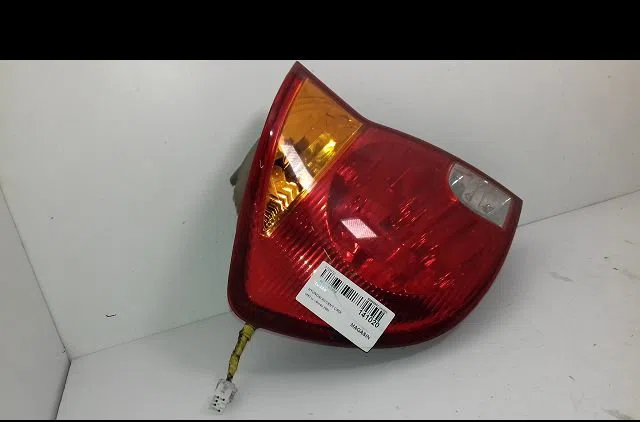 Feu arrière gauche Hyundai ACCENT II (LC) 1.5 crdi (2002-2005) occasion