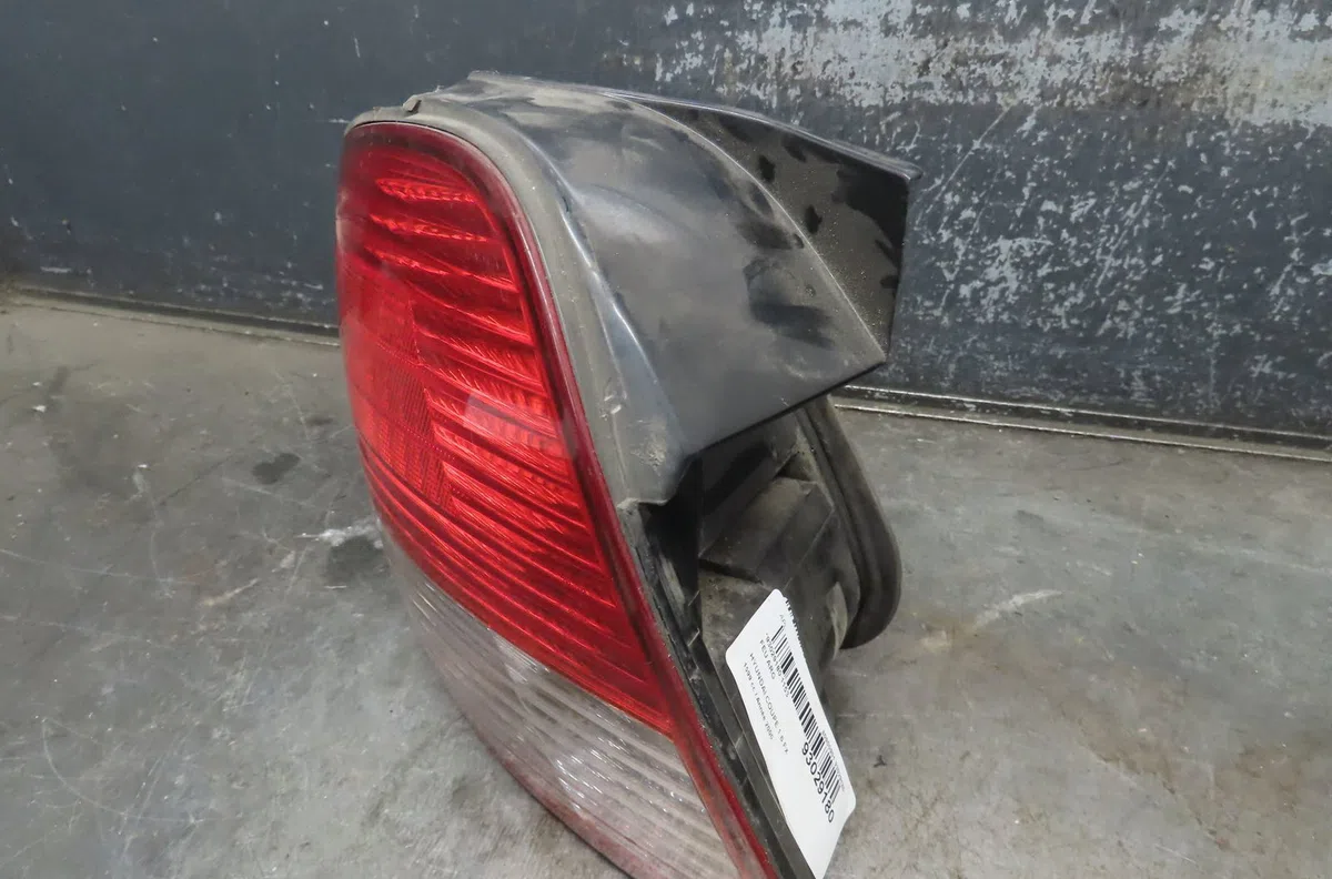 Feu arrière gauche Hyundai COUPE I (RD) 1.6 16v (1998-2002) occasion