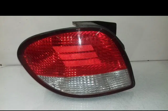 Feu arrière gauche Hyundai COUPE I (RD) 2.0 16v (1996-2002) occasion