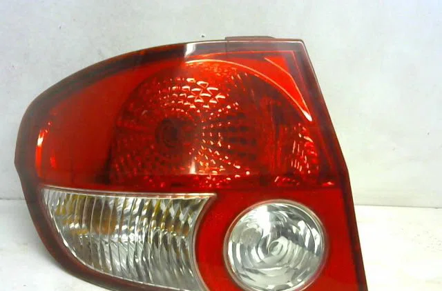 Feu arrière gauche Hyundai GETZ (TB) 1.5 crdi (2003-2005) 5 portes occasion