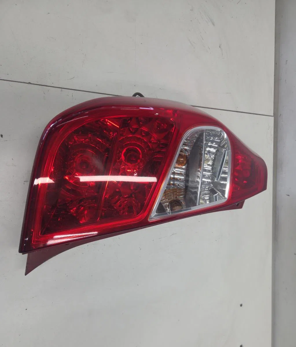 Feu arrière gauche HYUNDAI I 10 1 PHASE 2 occasion