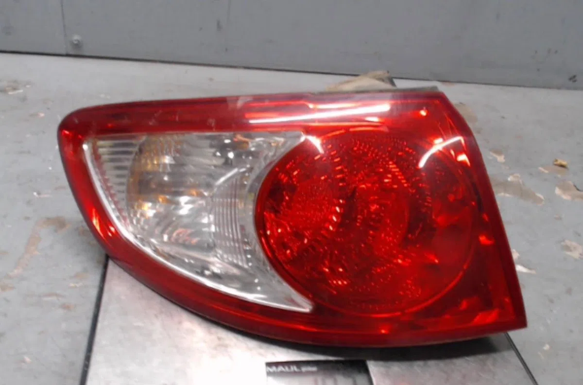 Feu arrière gauche HYUNDAI SANTA FE 2 PHASE 1 occasion