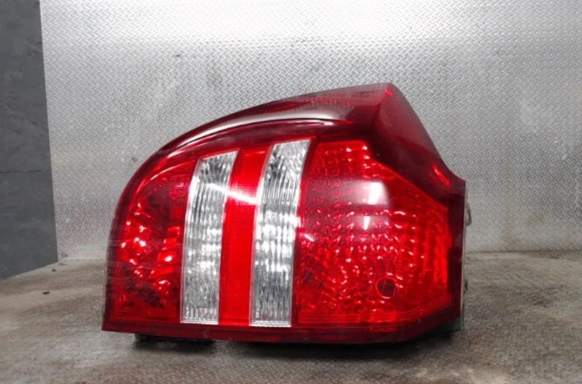 Feu arrière gauche KIA CEE-D 1 SPORT WAGON  CEE-D 1 SPORT WAGON PHASE 1 BREAK occasion