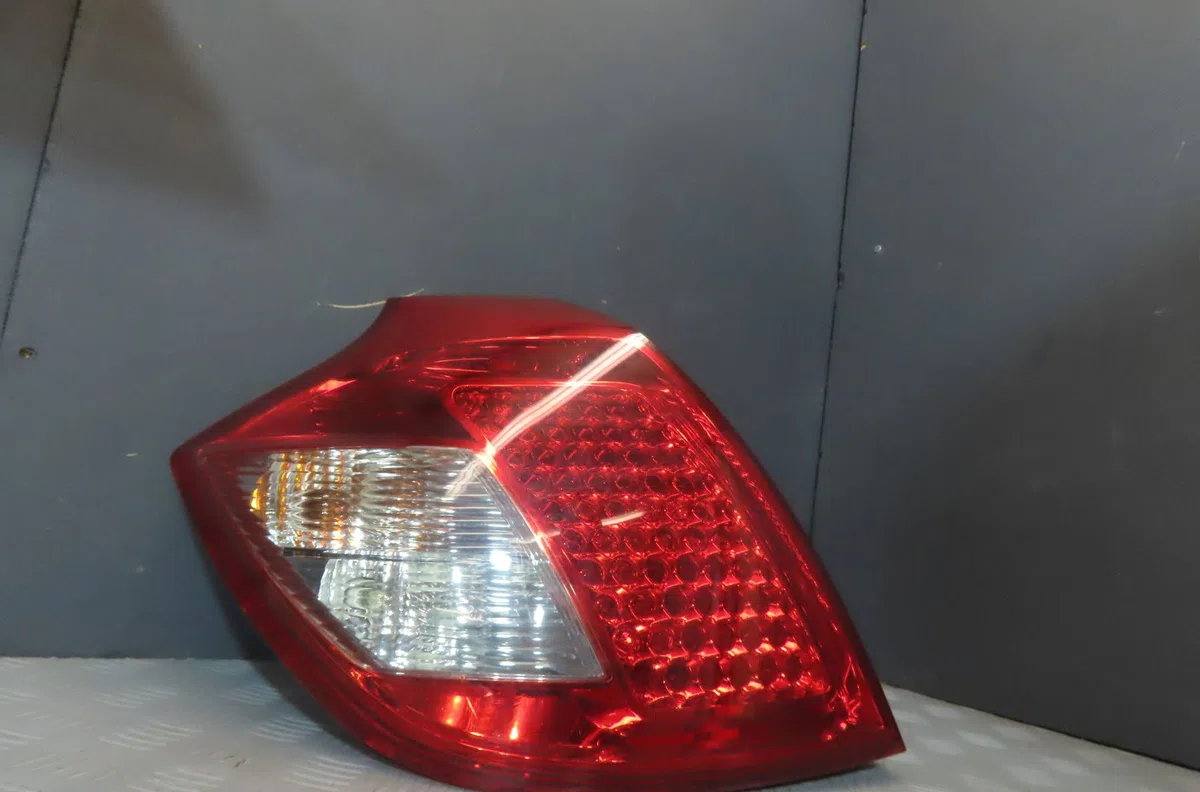 Feu arrière gauche Kia PRO CEE'D (ED) 1.6 crdi 90 (2008-2012) occasion