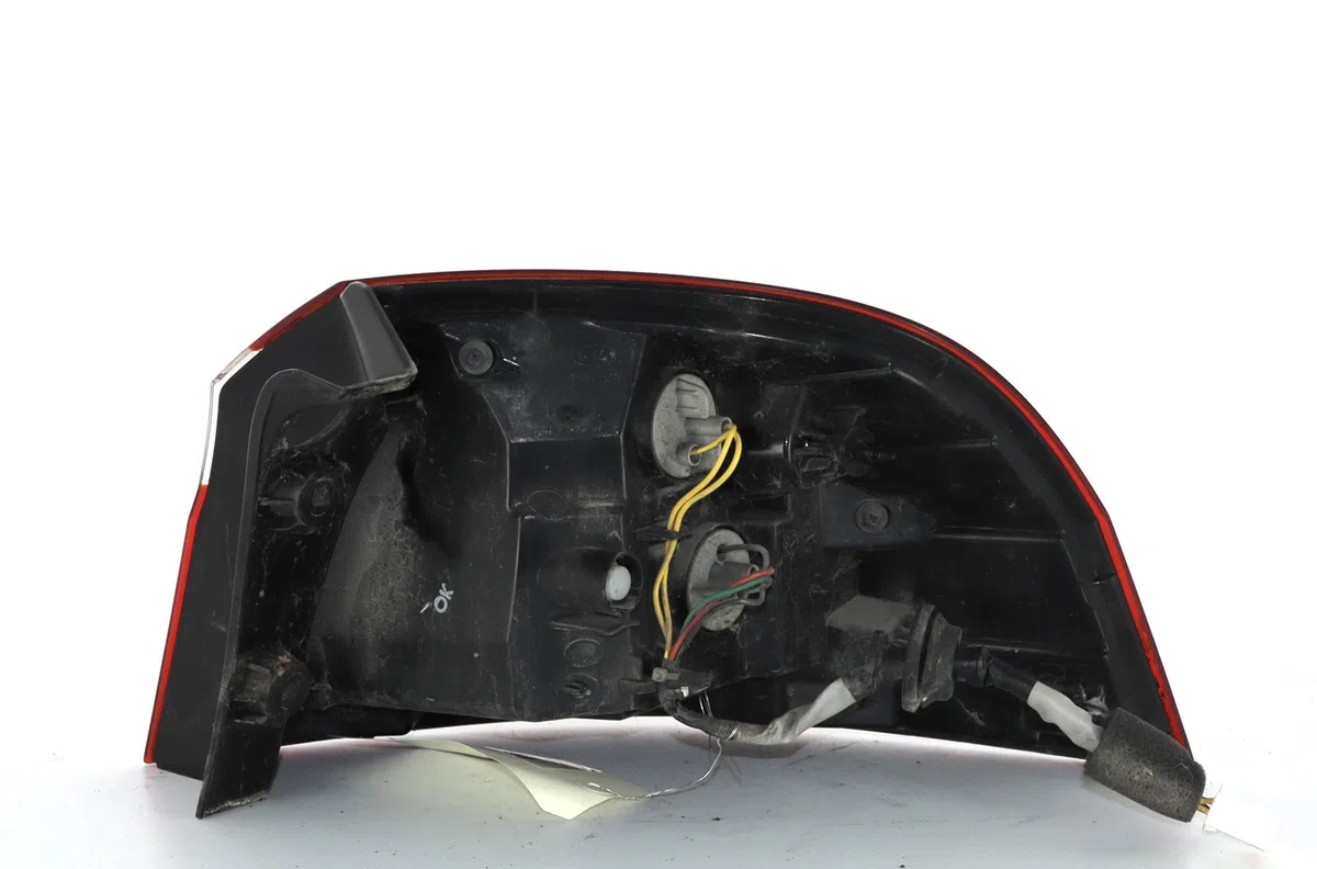 Feu arrière gauche Kia RIO III (UB) 1.2 cvvt (2014-2017) occasion