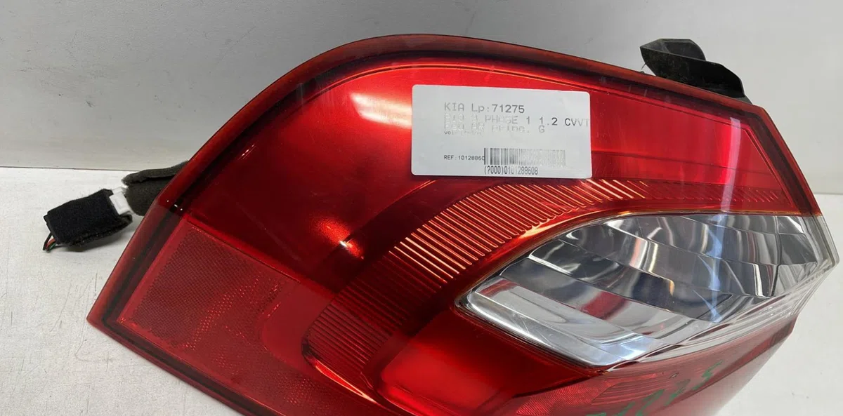 Feu arrière gauche Kia RIO III (UB) 1.25 cvvt (2011-2017) occasion