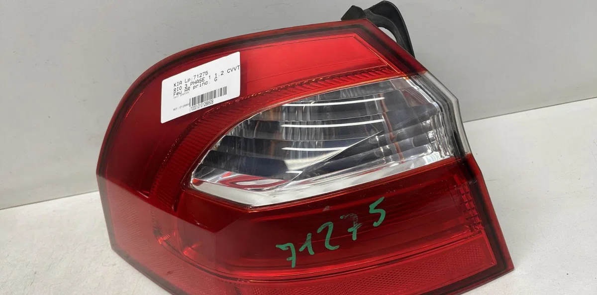 Feu arrière gauche Kia RIO III (UB) 1.25 cvvt (2011-2017) occasion