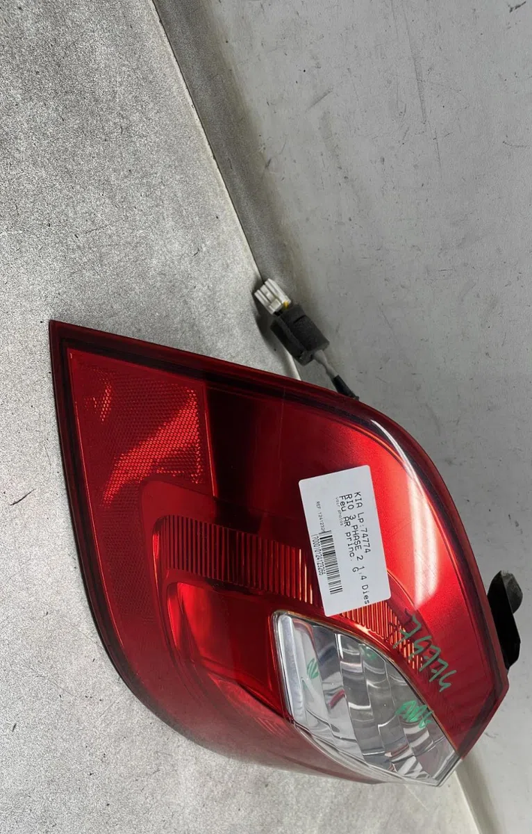 Feu arrière gauche Kia RIO III (UB) 1.4 crdi (2011-2017) occasion