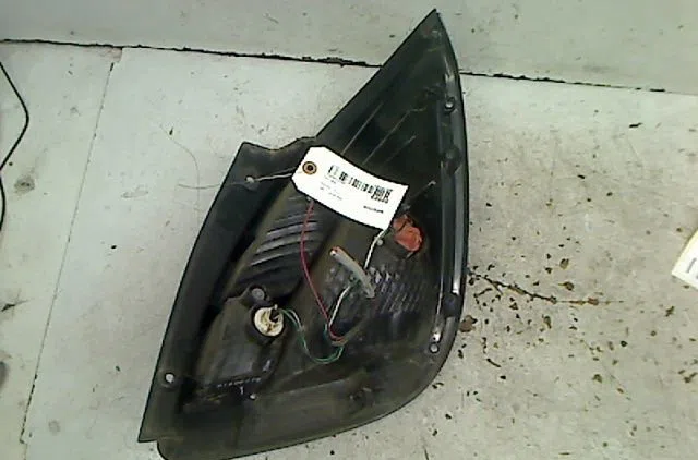 Feu arrière gauche KIA RIO occasion