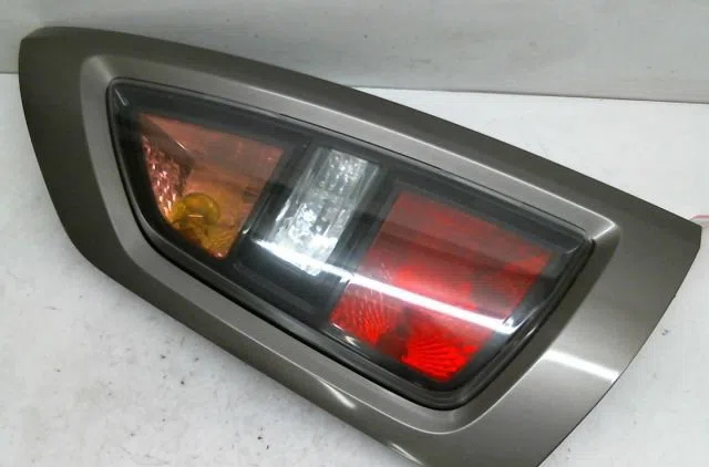 Feu arrière gauche Kia SOUL I (AM) 1.6 crdi 128 (2009-2014) occasion