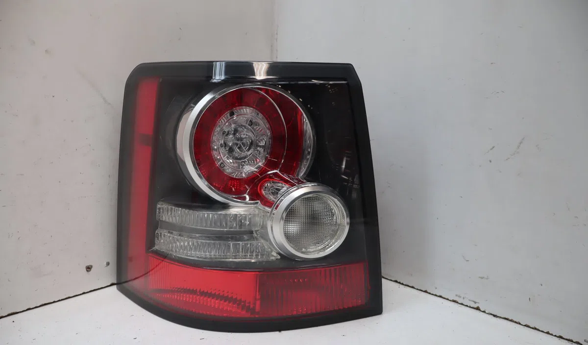 Feu arrière gauche Land rover RANGE ROVER SPORT I (L320) 3.0 d 4x4 (2010-2013) occasion