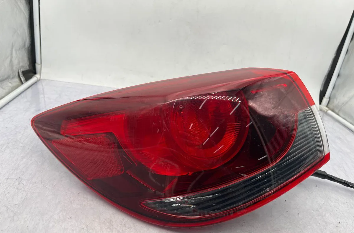 Feu arrière gauche MAZDA 2 3 PHASE 2 occasion