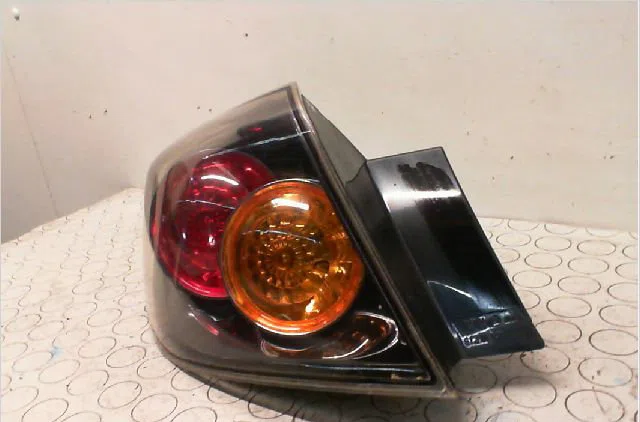 Feu arrière gauche Mazda 3 (BK) 1.6 di turbo (2004-2009) occasion