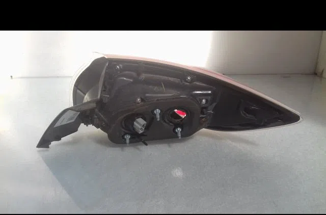 Feu arrière gauche Mazda 3 (BL) 1.6 mz-cd (bl14) (2008-2013) occasion