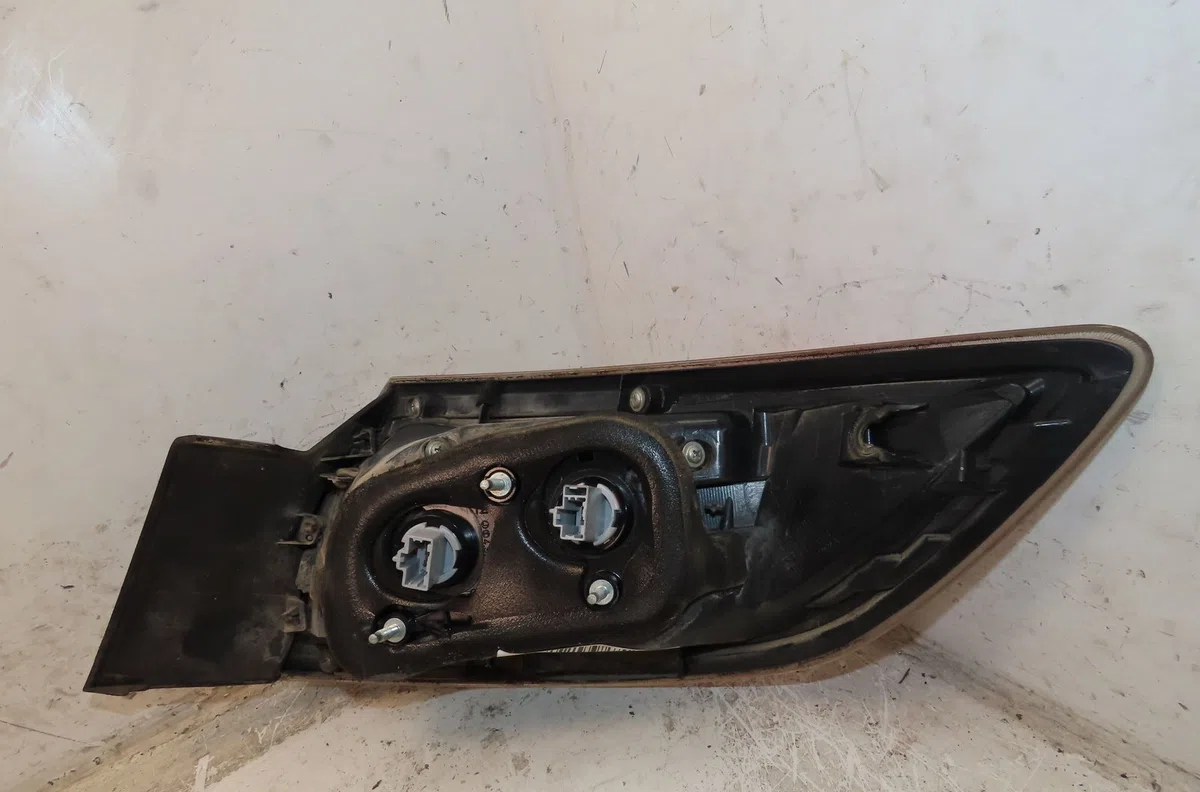 Feu arrière gauche Mazda 3 (BL) 1.6 mzr cd (bl14) (2010-2013) occasion