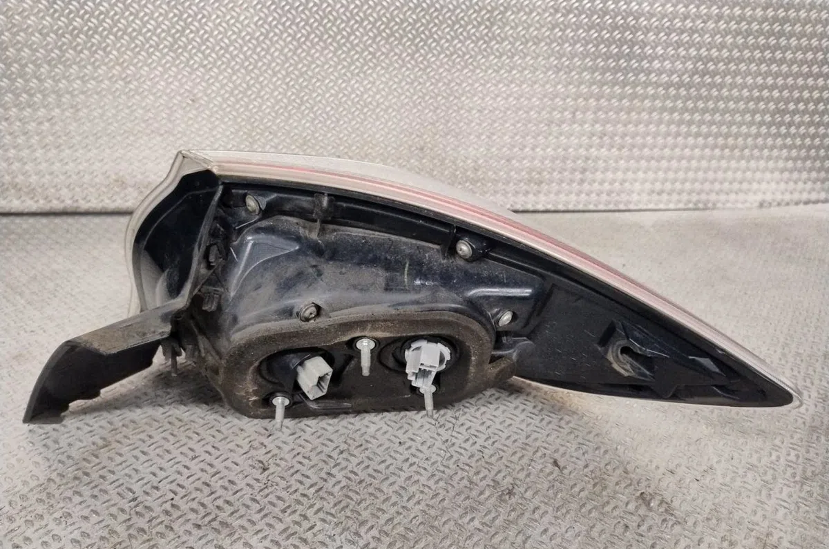 Feu arrière gauche Mazda 3 (BL) 2.2 mzr cd (bl10) (2009-2013) occasion