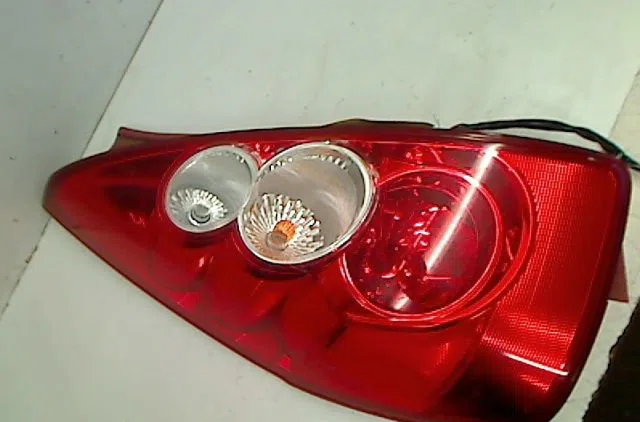 Feu arrière gauche Mazda 5 (CR19) 1.8 (cr19) (2005-2010) occasion