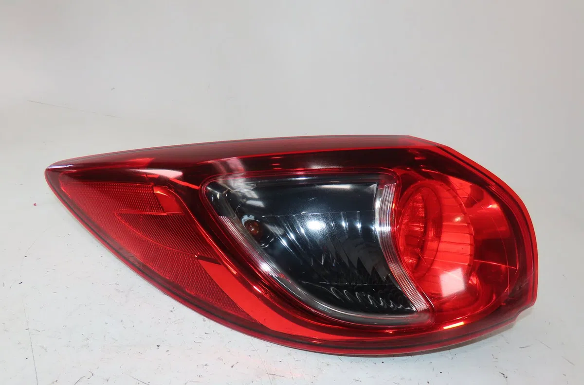 Feu arrière gauche Mazda CX-5 (KE, GH) 2.2 d awd (ke2aw) (2012-2017) occasion