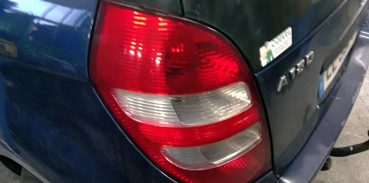 Feu arrière gauche Mercedes-benz CLASSE A (W169) A 180 cdi (169.007, 169.307) (2004-2012) 5 portes occasion