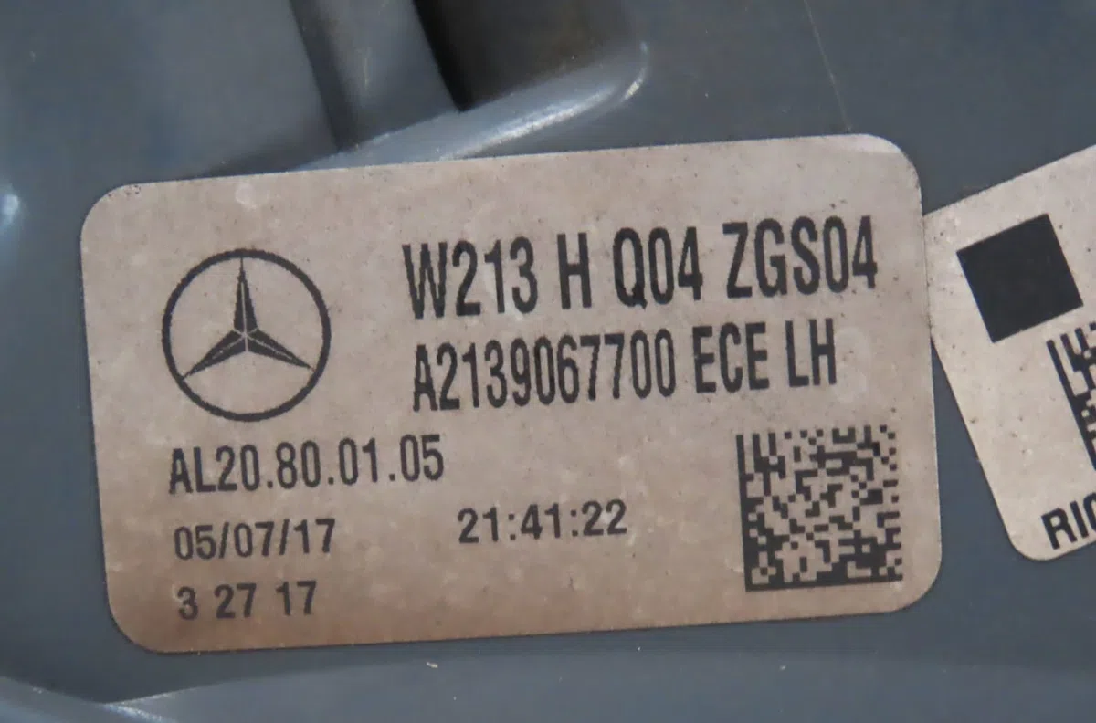 Feu arrière gauche Mercedes-benz CLASSE E (W213) E 200 d (213.013) (2016) 4 portes occasion