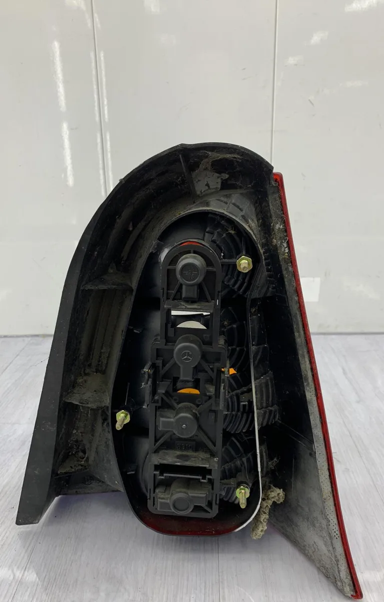 Feu arrière gauche MERCEDES CLASSE A 168 PHASE 1 occasion