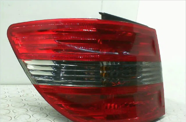 Feu arrière gauche MERCEDES CLASSE B I occasion