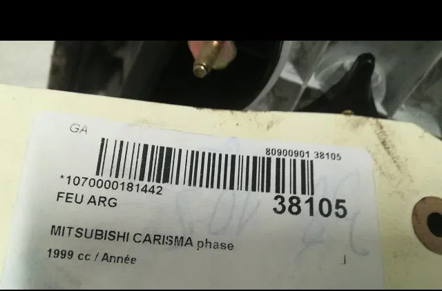 Feu arrière gauche Mitsubishi CARISMA (DA_) 1.6 (da1a) (1995-2006) occasion