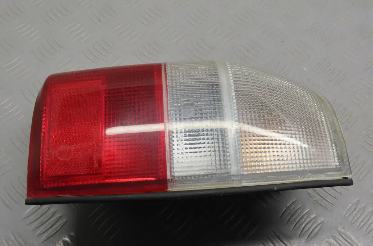 Feu arrière gauche MITSUBISHI L200 II  2.5 TD 115ch occasion