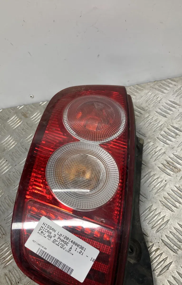 Feu arrière gauche NISSAN MICRA 3 PHASE 1 occasion