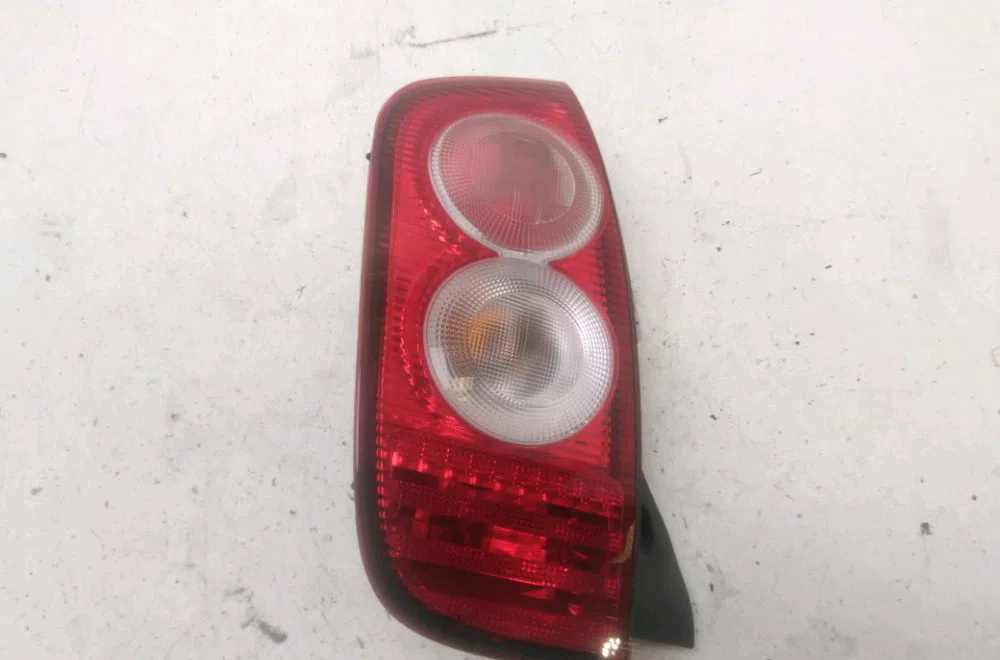 Feu arrière gauche Nissan MICRA III (K12) 1.4 16v (2003-2010) occasion