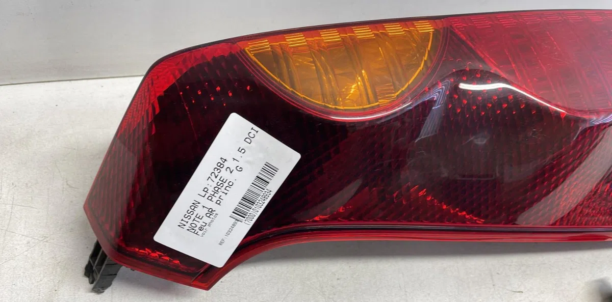 Feu arrière gauche Nissan NOTE (E11, NE11) 1.5 dci (2010-2012) occasion