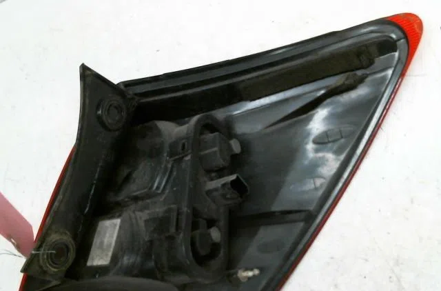 Feu arrière gauche Nissan QASHQAI - QASHQAI 2 I (J10, NJ10, JJ10E) 2.0 dci (2007-2013) occasion