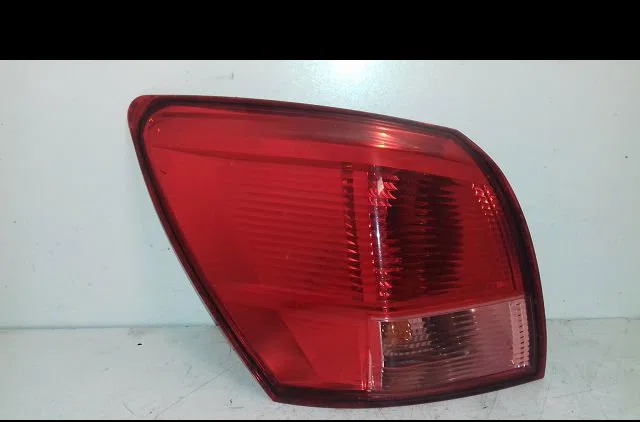 Feu arrière gauche Nissan QASHQAI - QASHQAI 2 I (J10, NJ10, JJ10E) 2.0 dci traction intégrale (2007-2013) 5 portes occas