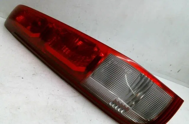 Feu arrière gauche Nissan X-TRAIL I (T30) 2.0 4x4 (2001-2013) occasion