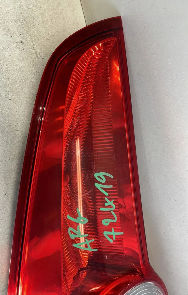 Feu arrière gauche Opel AGILA (B) (H08) 1.0 (f68) (2008-2011) occasion