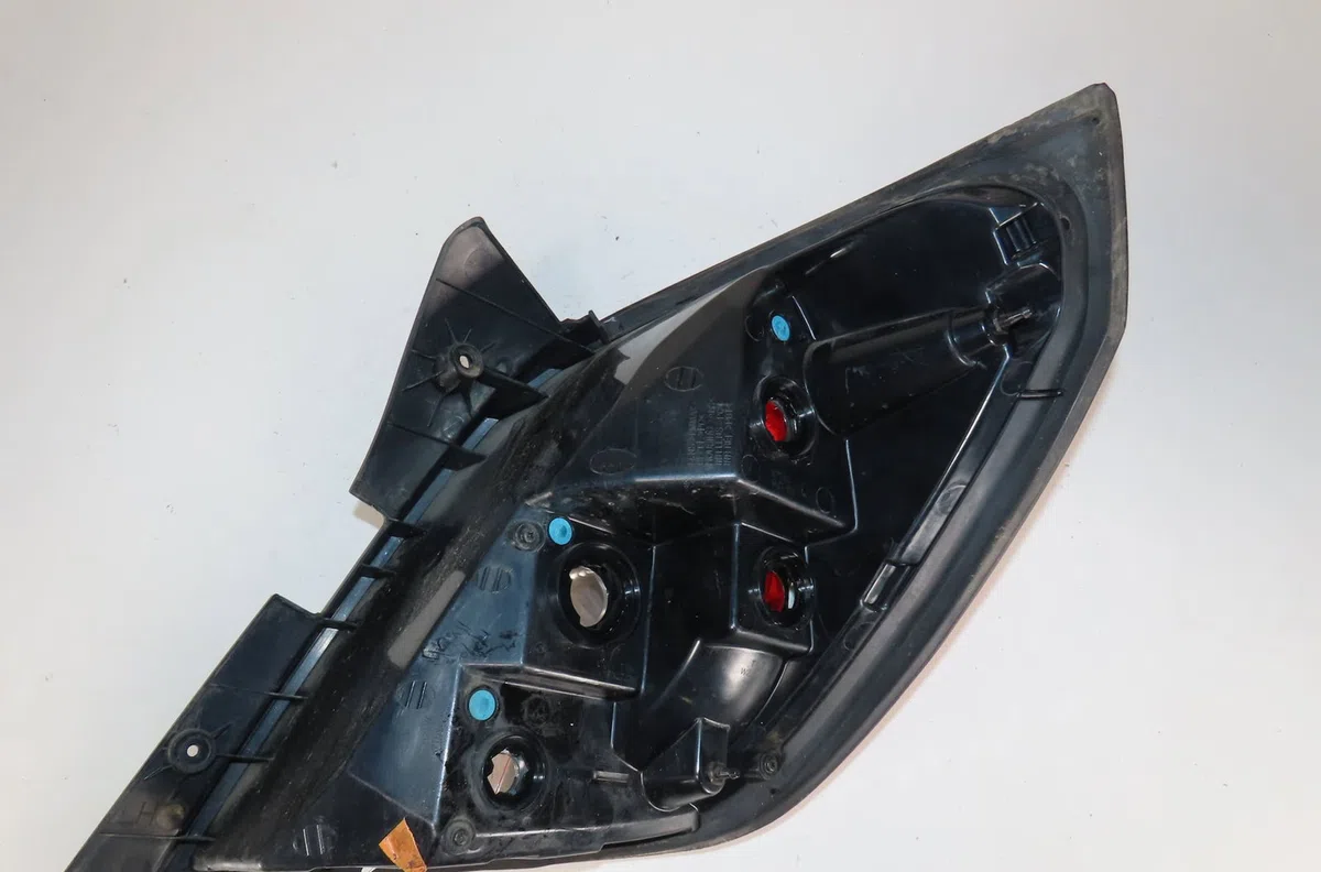 Feu arrière gauche Opel ANTARA A (L07) 2.2 cdti (2010-2015) occasion