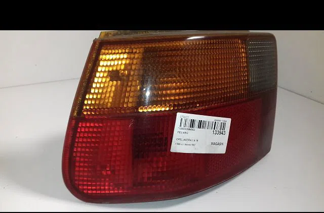 Feu arrière gauche Opel ASTRA F 3-5 portes (T92) 1.4 i 16v (f08, m08, f68, m68) (1996-1998) occasion