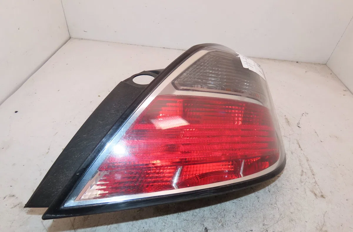 Feu arrière gauche Opel ASTRA H (A04) 1.3 cdti (l48) (2005-2010) occasion