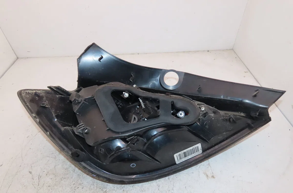 Feu arrière gauche Opel ASTRA H (A04) 1.3 cdti (l48) (2005-2010) occasion