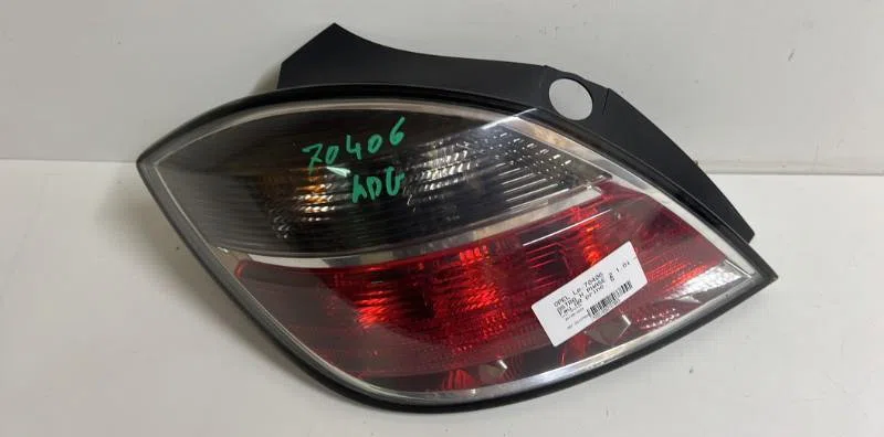 Feu arrière gauche Opel ASTRA H (A04) 1.6 (l48) (2004-2010) occasion