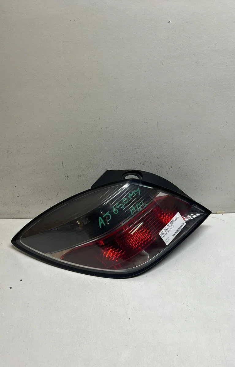 Feu arrière gauche Opel ASTRA H GTC (A04) 1.8 (l08) (2005-2010) occasion