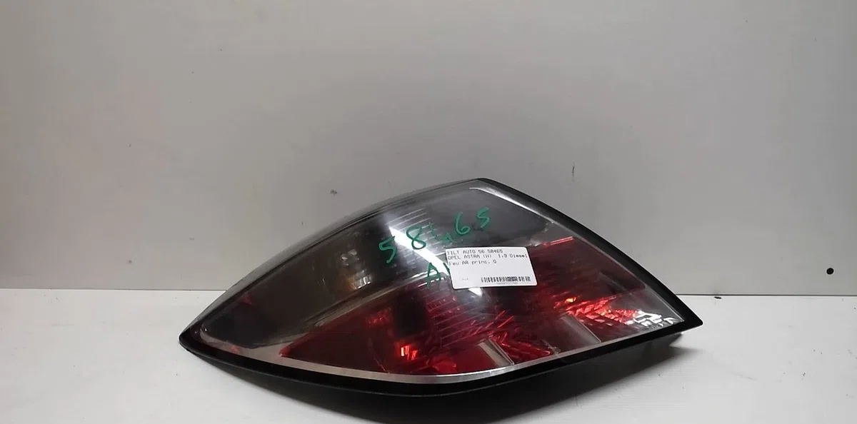 Feu arrière gauche Opel ASTRA H GTC (A04) 1.9 cdti (l08) (2005-2010) occasion