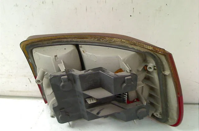 Feu arrière gauche OPEL ASTRA I 1997 occasion