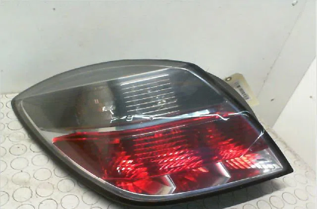 Feu arrière gauche OPEL ASTRA III  1.7 CDTI 100ch occasion