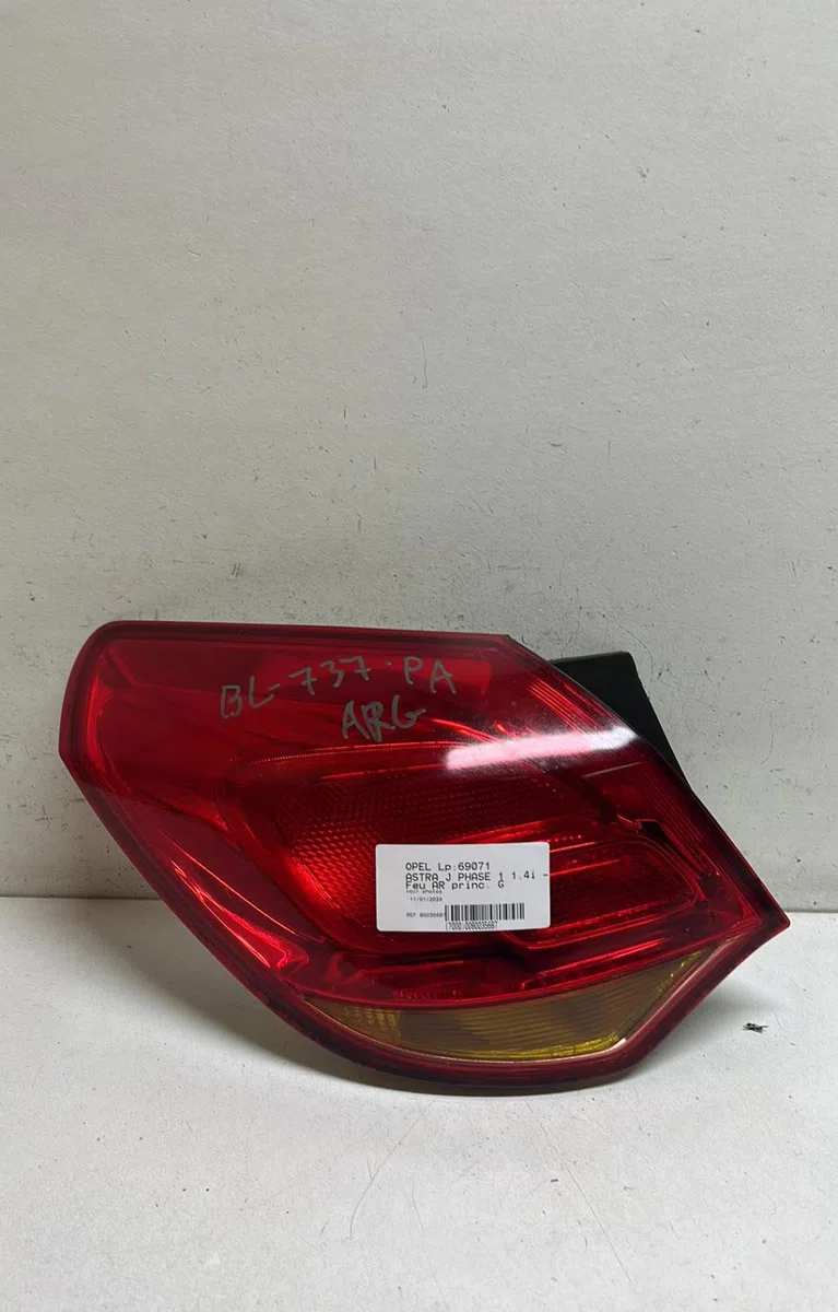 Feu arrière gauche Opel ASTRA J (P10) 1.4 (68) (2009-2015) occasion