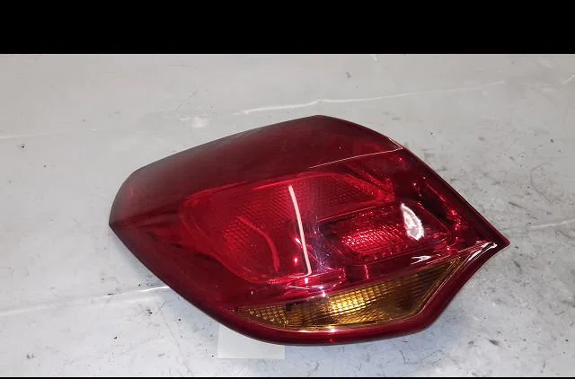 Feu arrière gauche Opel ASTRA J (P10) 1.4 (68) (2009-2015) occasion