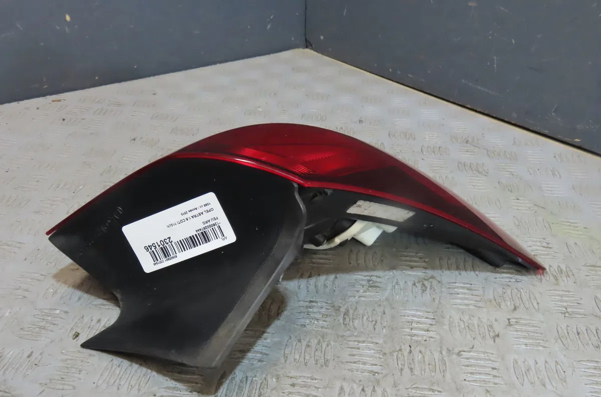 Feu arrière gauche Opel ASTRA J (P10) 1.6 cdti (68) (2013-2015) occasion