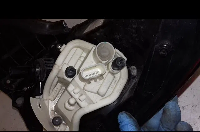 Feu arrière gauche Opel ASTRA J (P10) 2.0 cdti (68) (2009-2015) occasion